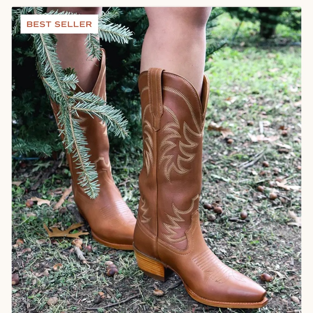 Caramel cowgirl boot